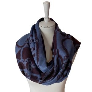 Cake & Roses Beautiful Equestrian Blue & Dark Purple Blanket Scarf! Horse Ranch